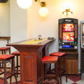 Bar und Spielautomaten Bowling Halle